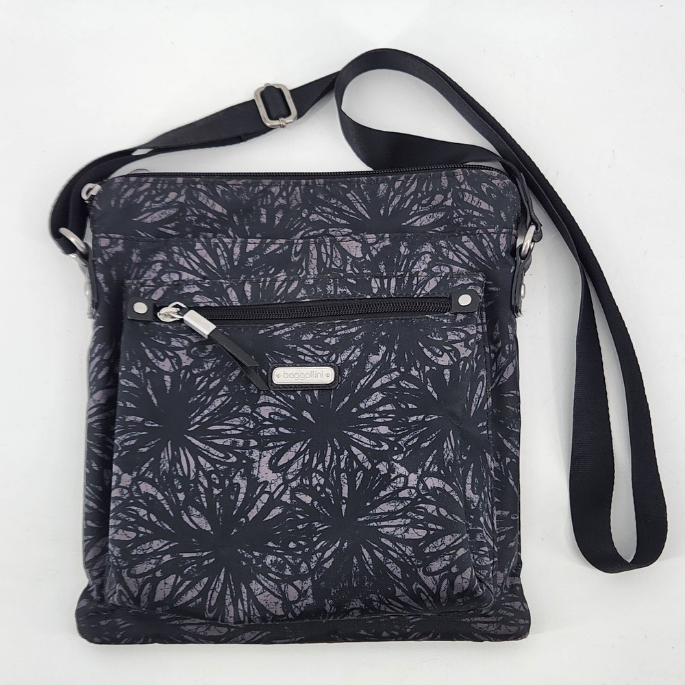 Baggallini Crossbody Bag Black Gray Pattern Lightweight Travel Purse